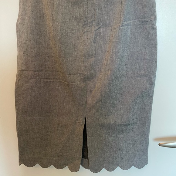 Banana Republic Scallop Hem Midi Skirt - Picture 3 of 4
